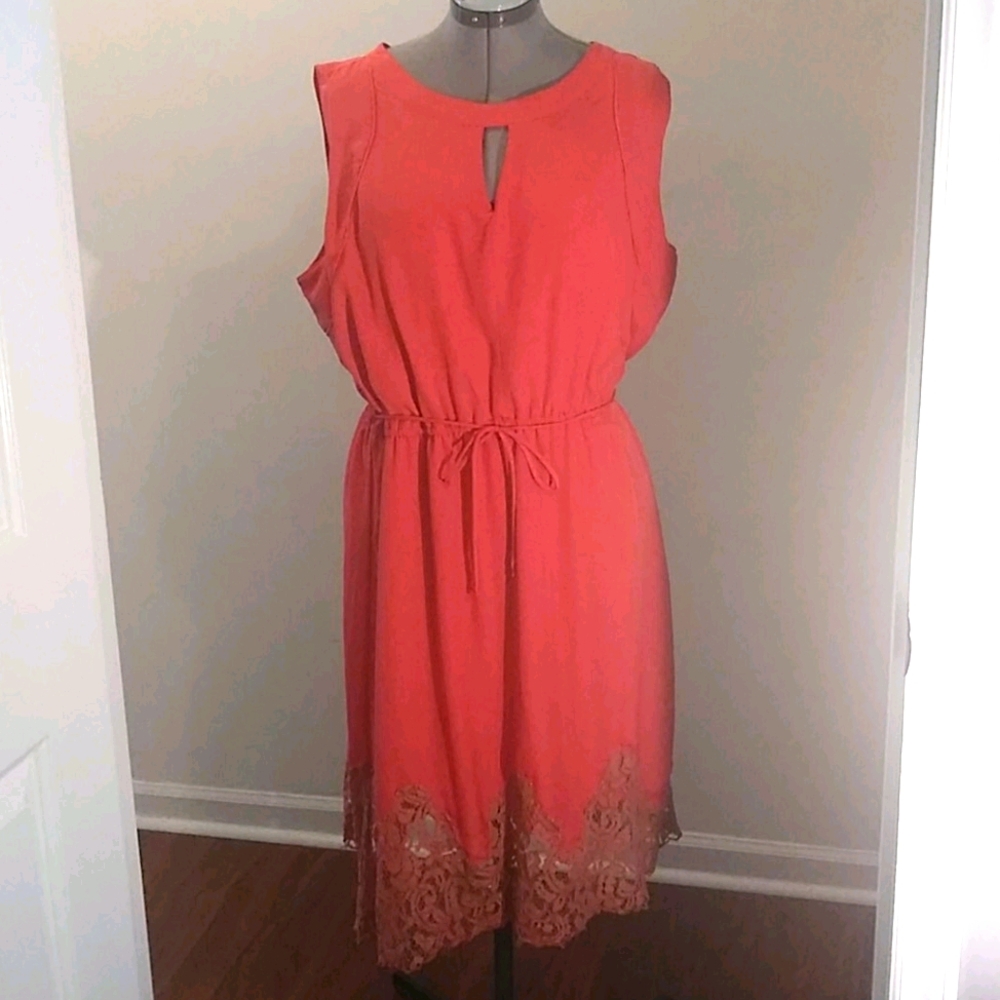 Gibson Latimer Coral lace trimmed dress SZ XL